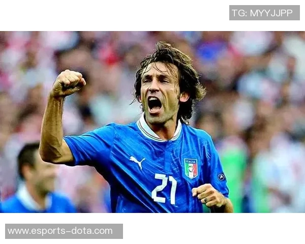 足球传奇之路：揭开球星背后的荣耀与挑战