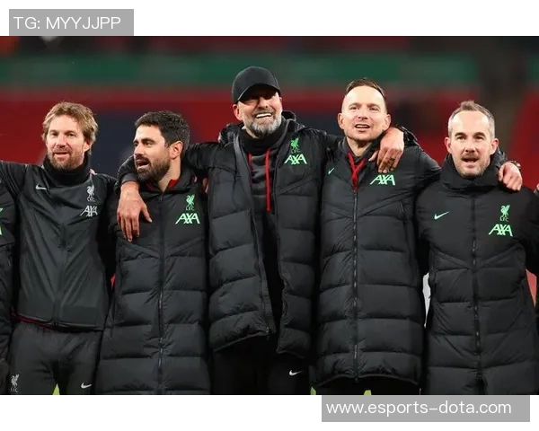 足球赛球星致辞：激励拼搏与团队精神的力量